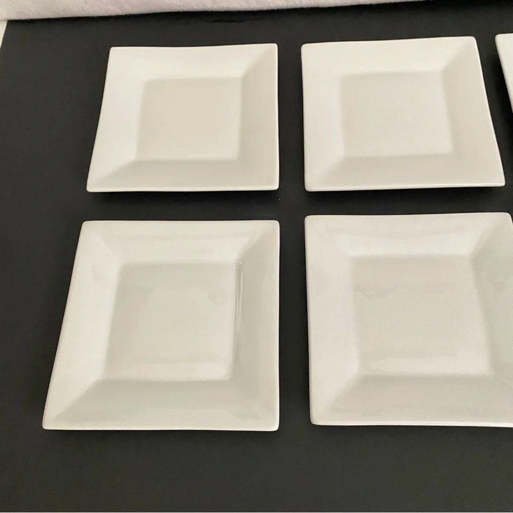 Crate & Barrel Set of 6 Small 6X6 White Appetizer Plates Modern Elegant Dining